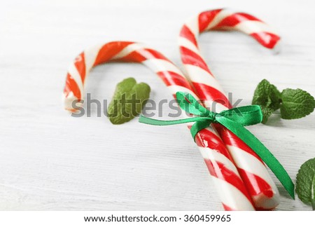 Lollipop candies with mint and stripe, closeup