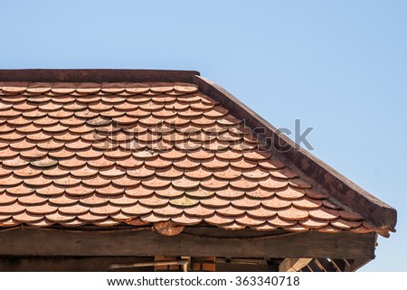 roof with earthenware