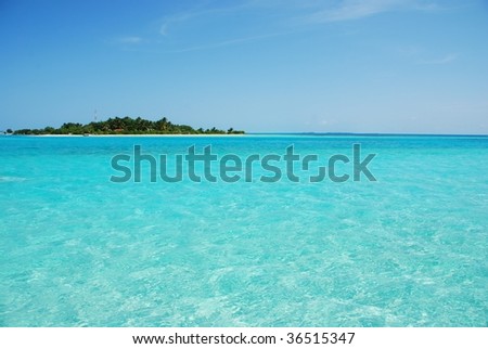 beautiful photo of a Maldivian island with a great waterview