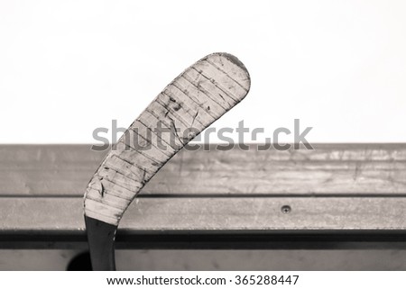 Black and white picture of a hockey stick blade