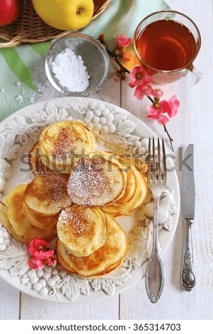 Spring sweet breakfast: apple thick pancakes