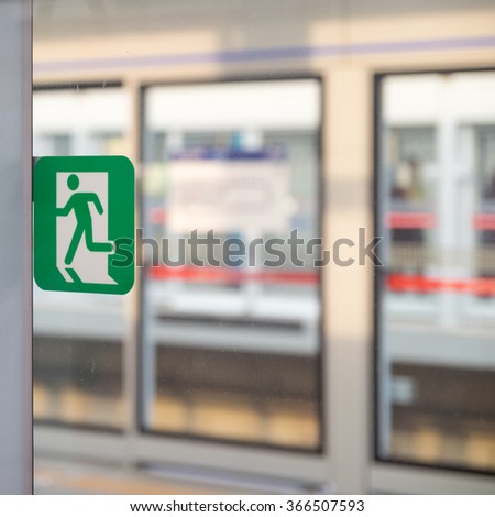 Screen door, Exit sign