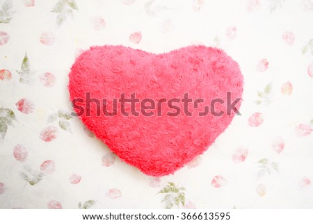 Vintage love heart on vintage background , valentines day