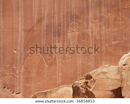 Native American drawings on canyon wall