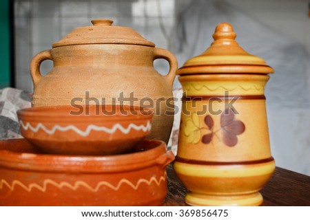 Dishes for traditional and healthier way of preparing food - Clay dishes and pots