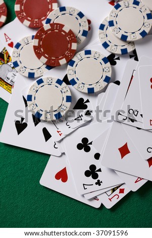 STILL IMAGE-cards and tips on the casino table