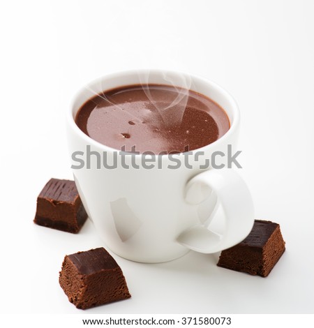 Hot chocolate and chocolate pieces 