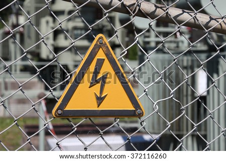 safety symbol: Caution, risk of electric shock
