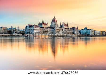 View of Budapest parliament at sunset, Hungary Royalty-Free Stock Photo #376673089