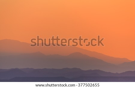 silhouettes of mountains
