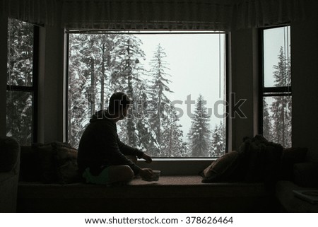 Wintry bay window with a view of Yosemite 