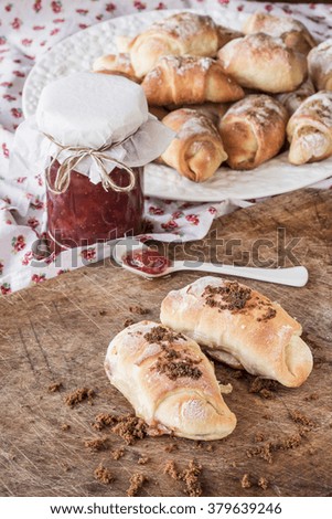 Buns with strawberry jam and  brown sugar