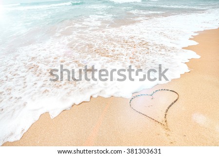 heart on the ocean beach