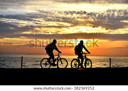 sunset bicycle silhouette