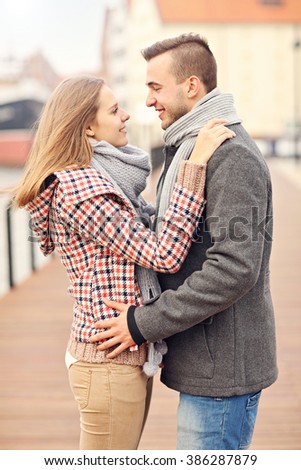 Picture of romantic couple in the city