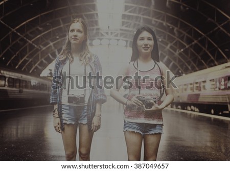 Girls Photography Traveling Trip Sightseeing Concept