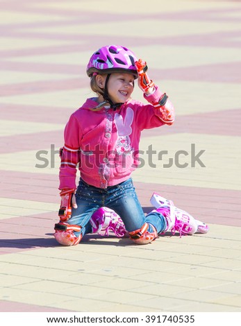 kids on roller skates