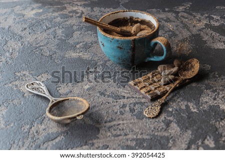  Hot chocolate with cinnamon, cocoa