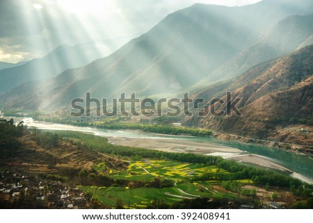 A famous bend of yangtze river in Yunnan Province, China, first curve of yangtze river , Lijiang Royalty-Free Stock Photo #392408941