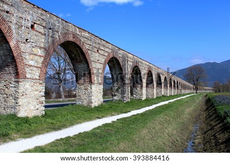 Roman architecture aqueduct Pisa 