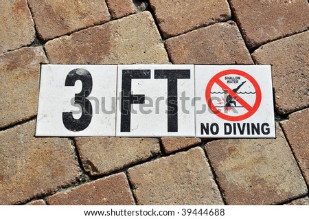 no diving shallow water warning