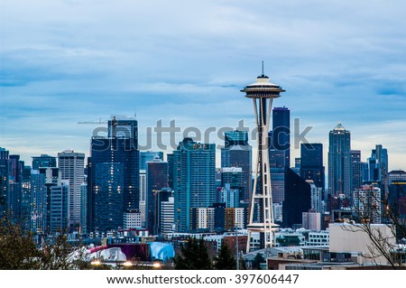 Seattle skyline before sunset