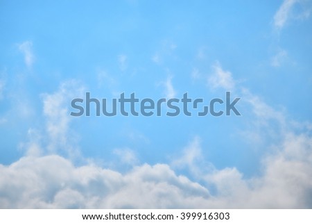soft focus daytime sky, abstract clouds