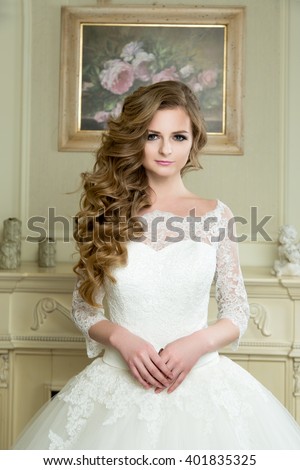 Portrait of beautiful blonde Bride with wedding makeup and hairstyle fashion bride model jewelry and beauty female face, gorgeous beauty bride,bride in luxury wedding dress,