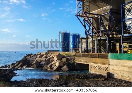 Industrial plant, Water pollution on sea 