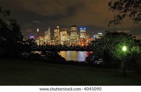 night sydney panorama, photo taken from Royal Botanic Gardens