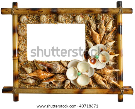 Photoframework from sea cockleshells and pearls