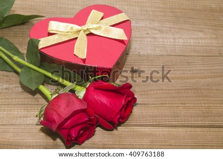 rose and gift box