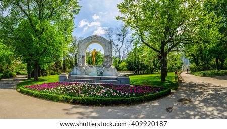 The Statue of Johann Strauss in stadtpark in Vienna, Austria