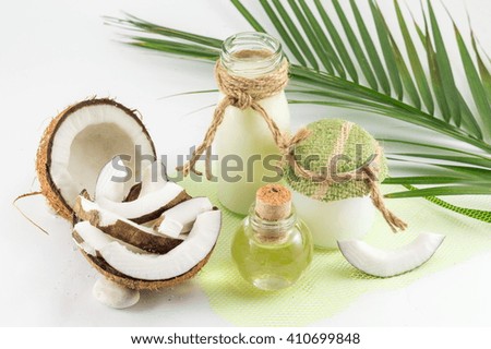 Coconut products with fresh coconut, Coconut milk and oil