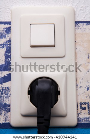 electric socket and connector