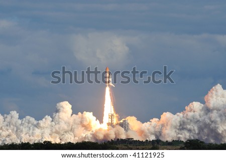 CAPE CANAVERAL, FL - NOVEMBER 16: Space Shuttle Atlantis launches from the Kennedy Space Center November 16, 2009 in Cape Canaveral, FL. Royalty-Free Stock Photo #41121925