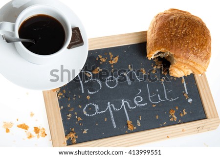 Enjoy your meal in french written, and cup of coffee