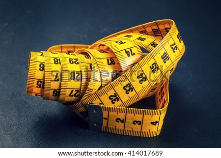 yellow measuring tape