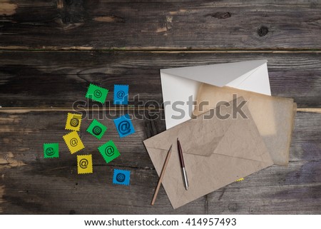 Stationery to send a letter by mail