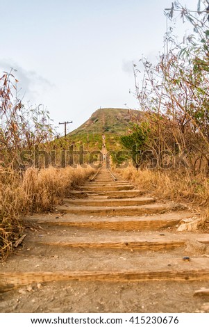 Koko Head Crater stairs, formerly a railway, popular hike and exercise destination on Oahu south shore, with a total of 1048 steps and elevation of 1028 ft.