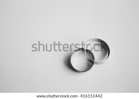 wedding rings 