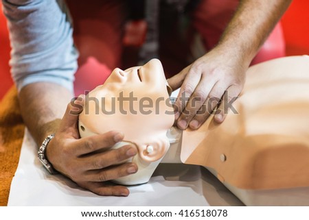 CPR training - detecting pulse