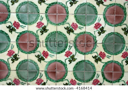 old vintage wall tiles circle pattern (detail)
