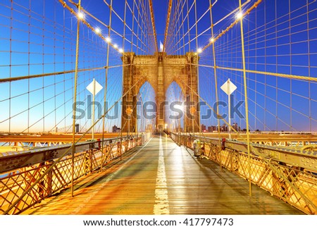 Brooklyn bridge at night, NYC.