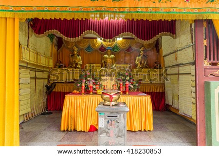 Buddhas in the temple