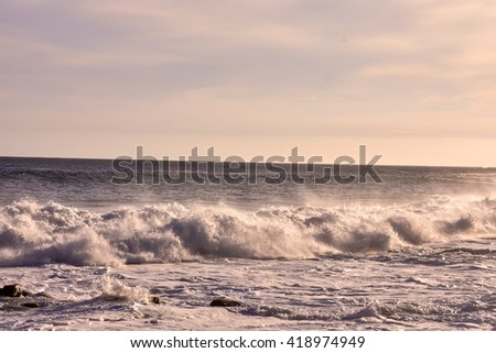 Photo Picture of a BIg Wave in the Ocean