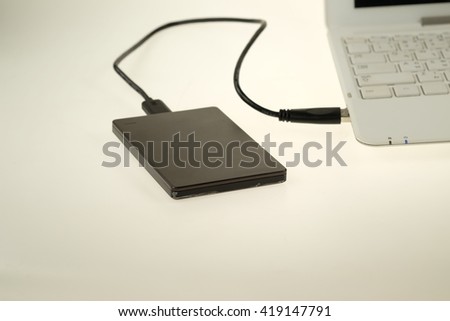 transfer or backup data between laptop and external hard disk 