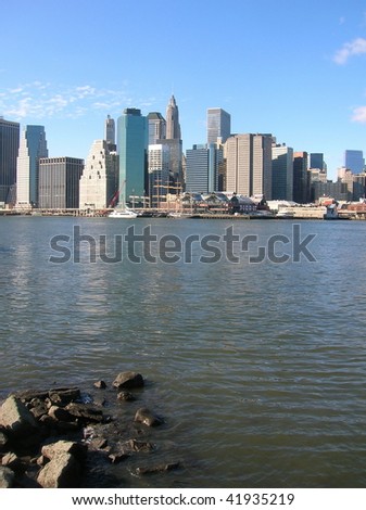 Lower Manhattan skyline and East River as seen from Brooklyn.
