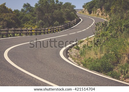 curve of the road