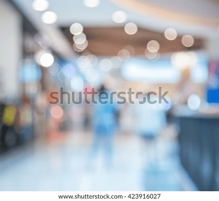 Blur shopping mall with bokeh background
